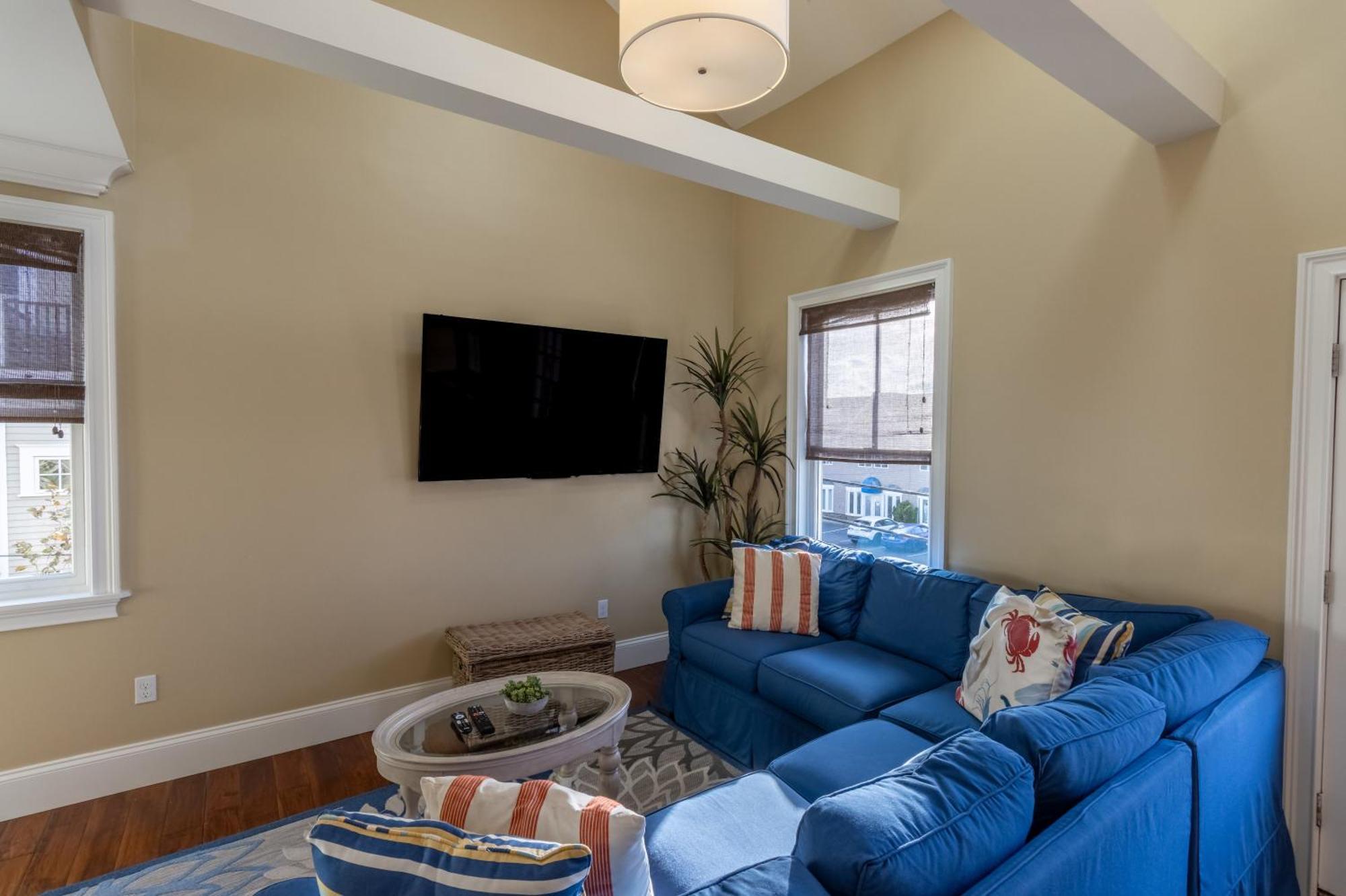 The Newport Lofts - 546 Thames Street Apartment ภายนอก รูปภาพ